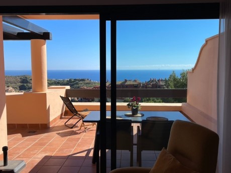 2-bedroom apartment in Cascadas de Calahonda apartment for sale